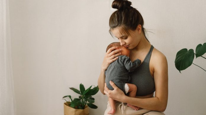 10 saker som händer i kroppen efter förlossningen